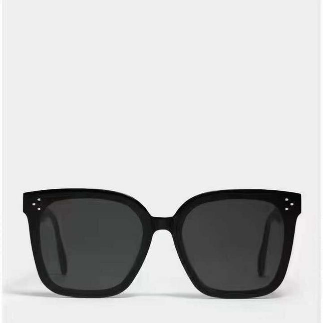 Chic Black Square Sunglasses with Elegant Rose Gold Details and Full UV Protection