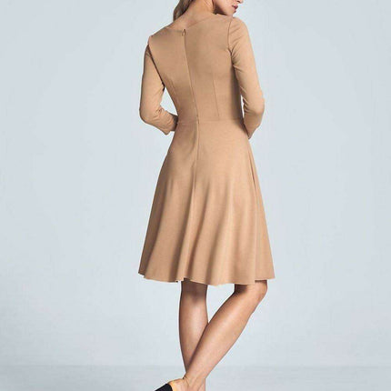 Chic Black V-Neck Midi Dress with Flared Skirt - Très Elite