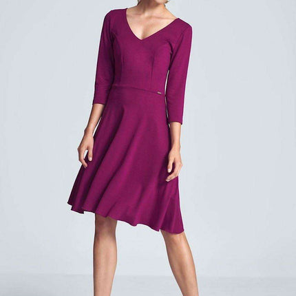 Chic Black V-Neck Midi Dress with Flared Skirt - Très Elite