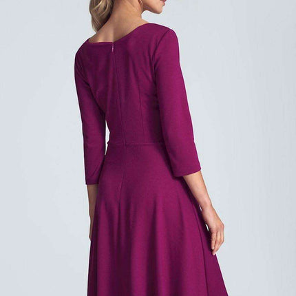 Chic Black V-Neck Midi Dress with Flared Skirt - Très Elite