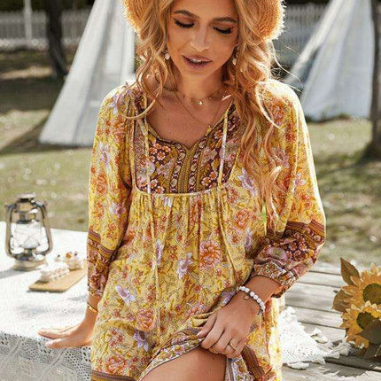 Chic Bohemian Floral Dress for Dreamy Summer Vacations - Très Elite