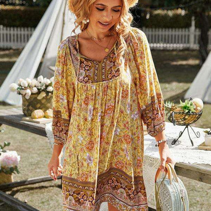 Chic Bohemian Floral Dress for Dreamy Summer Vacations - Très Elite