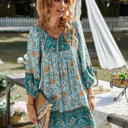 Chic Bohemian Floral Dress for Dreamy Summer Vacations