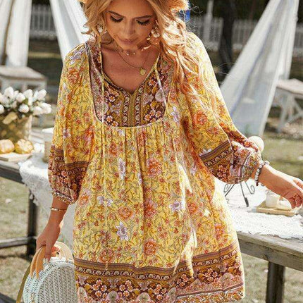 Chic Bohemian Floral Dress for Dreamy Summer Vacations