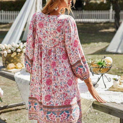 Chic Bohemian Floral Dress for Dreamy Summer Vacations - Très Elite