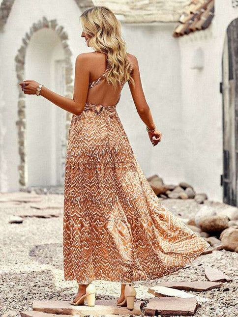 Chic Bohemian Halter Neck Maxi Dress with Elegant Waist Accent for Women