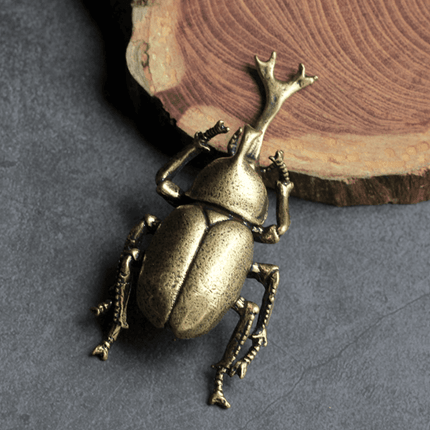 Chic Brass Beetle Accent for a Stylish Workspace Upgrade - Très Elite