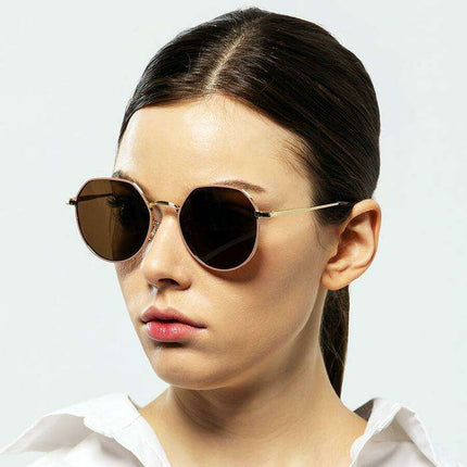 Chic Brown Sunglasses with Metal Frame - UV400 Protection and Stylish Design - Très Elite