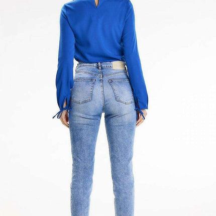 Chic Button-Back Blouse with Tied Sleeves - Très Elite