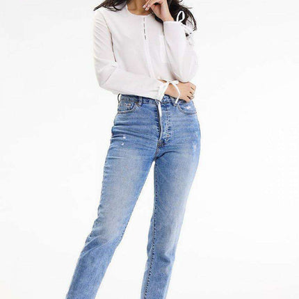 Chic Button-Back Blouse with Tied Sleeves - Très Elite