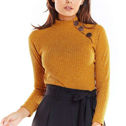 Chic Button-Embellished Knit Pullover - Très Elite