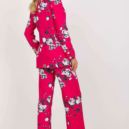 Chic Buttoned Women's Blazer for Effortless Elegance - Très Elite