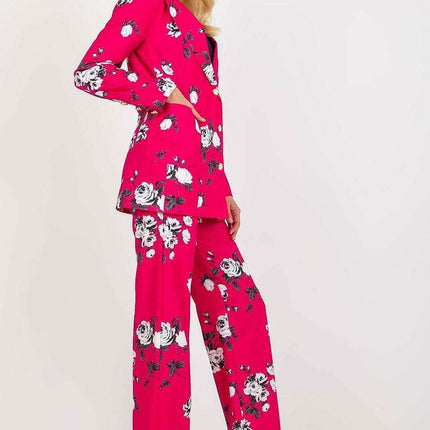 Chic Buttoned Women's Blazer for Effortless Elegance - Très Elite