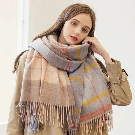 Chic Cashmere Plaid Wrap - Elegant Winter Neck Accessory - Très Elite