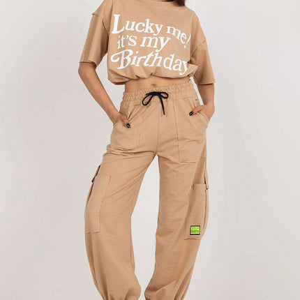 Chic Casual Tracksuit Set with Stylish Blouse