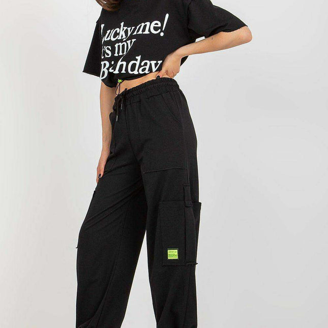 Chic Casual Tracksuit Set with Stylish Blouse