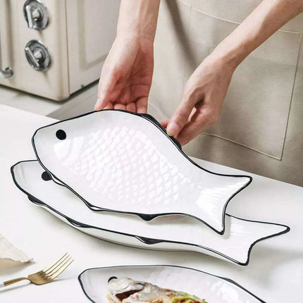 Chic Ceramic Fish-Shaped Steamer Tray: Elevate Your Healthy Cooking Game - Très Elite