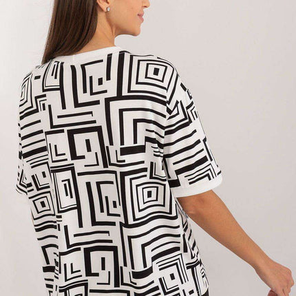 Chic Charm: The Lakerta Floral Brooch Blouse - Très Elite