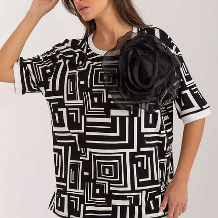 Chic Charm: The Lakerta Floral Brooch Blouse - Très Elite