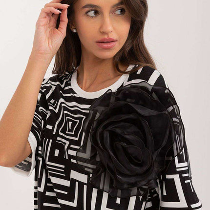 Chic Charm: The Lakerta Floral Brooch Blouse - Très Elite
