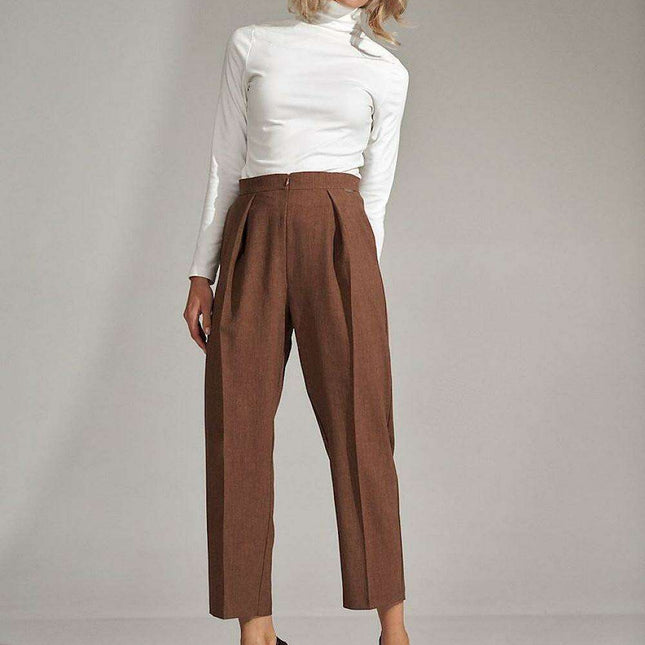 Chic Checked Trousers with Practical Side Pockets