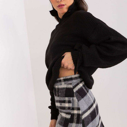 Chic Checkered Mini Skirt with Functional Pockets - Effortless Style for Any Occasion - Très Elite