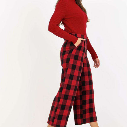 Chic Checkered Wool Pants for Women with Practical Side Pockets - Très Elite