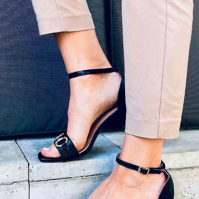 Chic Comfort Heel Sandals Model 166546