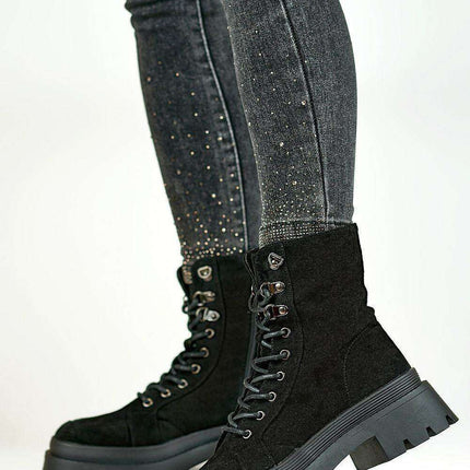 Chic Comfort Suede Ankle Boots - Très Elite