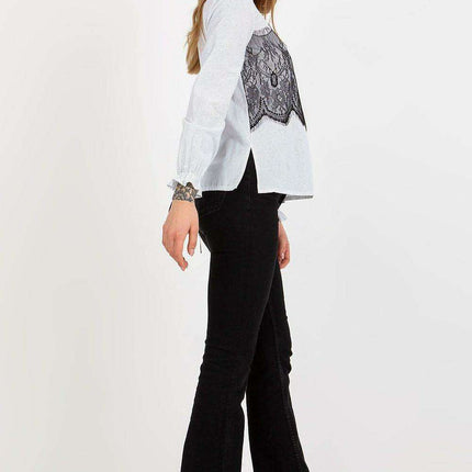 Chic Cotton Blouse with Exquisite Lace Details - Très Elite