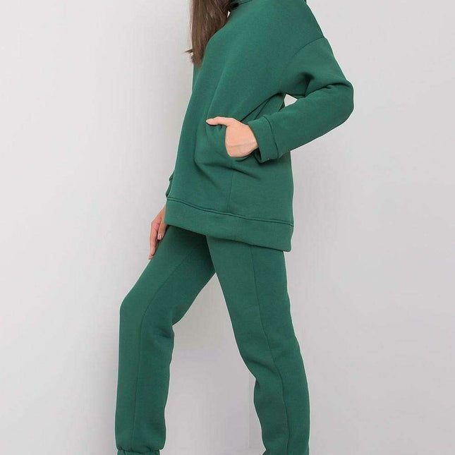 Chic Cotton Outfit with Versatile Sizing Options