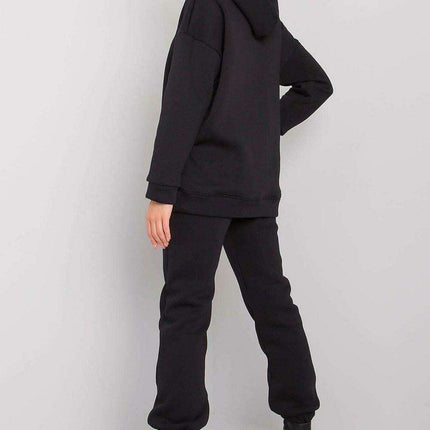 Chic Cotton Outfit with Versatile Sizing Options - Très Elite