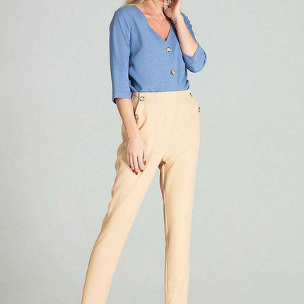 Chic Cuffed Blouse with Playful Cheese Neckline - Très Elite
