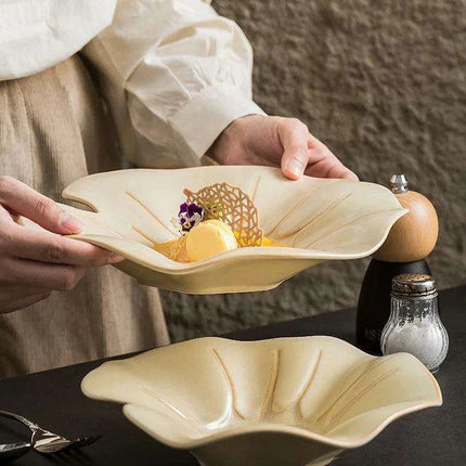 Chic Deep Ceramic Serving Bowl for Gourmet Meals and More - Très Elite