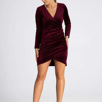 Chic Draped Velvet Evening Dress with Elegant V-Neckline - Très Elite