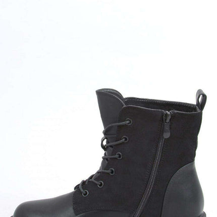 Chic Eco-Friendly Lace-Up Boots Model 160287 - Très Elite