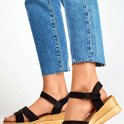Chic Eco-Friendly Wedge Sandals - Très Elite