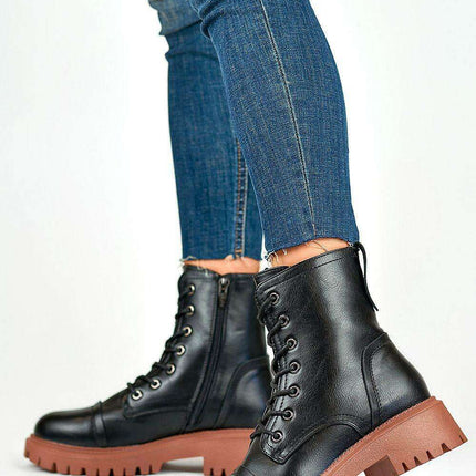 Chic Eco Leather Winter Lace-Up Boots - Très Elite
