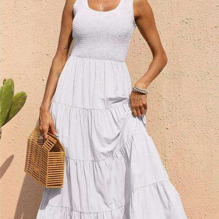 Chic Elegance: Sleek Solid Color Pleated Swing Dress for Contemporary Women - Très Elite
