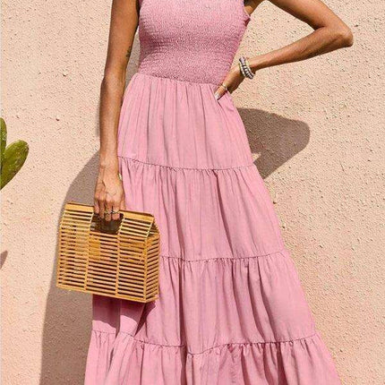 Chic Elegance: Sleek Solid Color Pleated Swing Dress for Contemporary Women - Très Elite