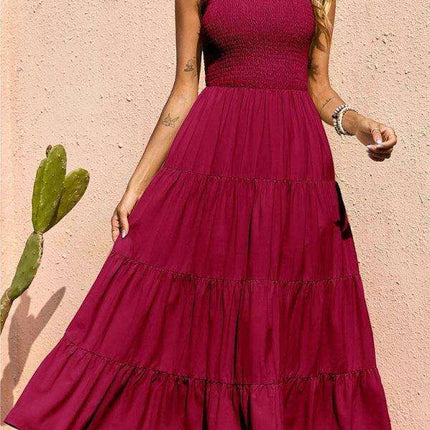 Chic Elegance: Sleek Solid Color Pleated Swing Dress for Contemporary Women