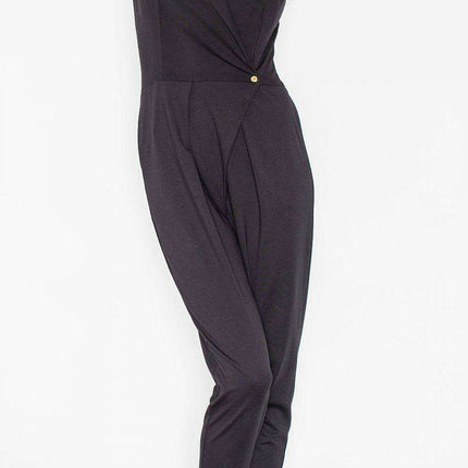 Chic Elegance: Tailored Viscose Jumpsuit with Practical Side Pockets - Très Elite