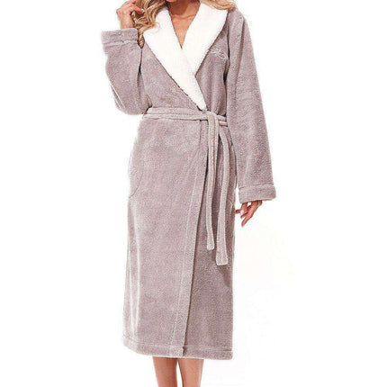 Chic Embroidered Knit Bathrobe for Women with Stylish Pockets - Très Elite