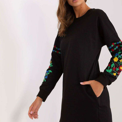 Chic Embroidered Sweat Dress for Everyday Elegance Comfort - Très Elite