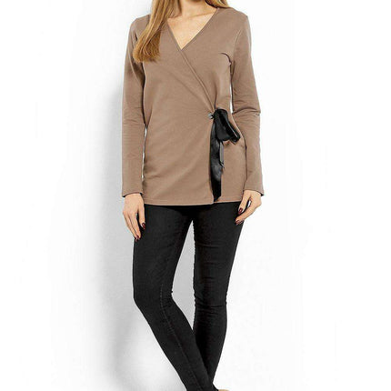 Chic Envelope Neck Cotton Top - Très Elite