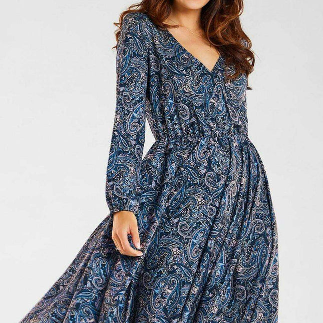 Chic Envelope Neck Midi Dress with Stylish Flared Hem