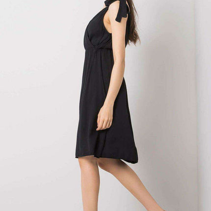 Chic Envelope Neck Summer Dress by Bella - Très Elite