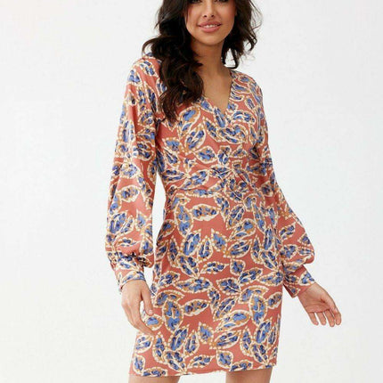 Chic Envelope Neckline Mini Dress for Effortless Sophistication - Très Elite