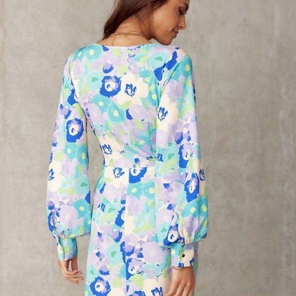 Chic Envelope Neckline Mini Dress for Effortless Sophistication - Très Elite