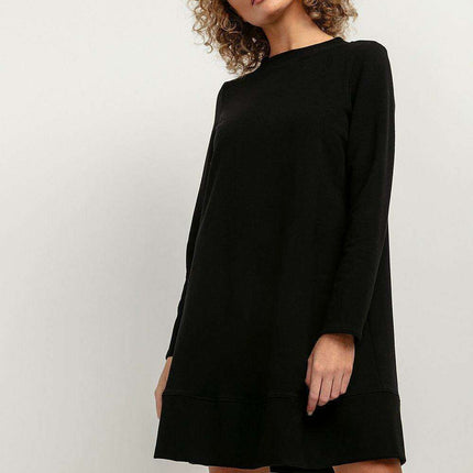 Chic Fall Knit Dress with Elegant Stand-Up Collar